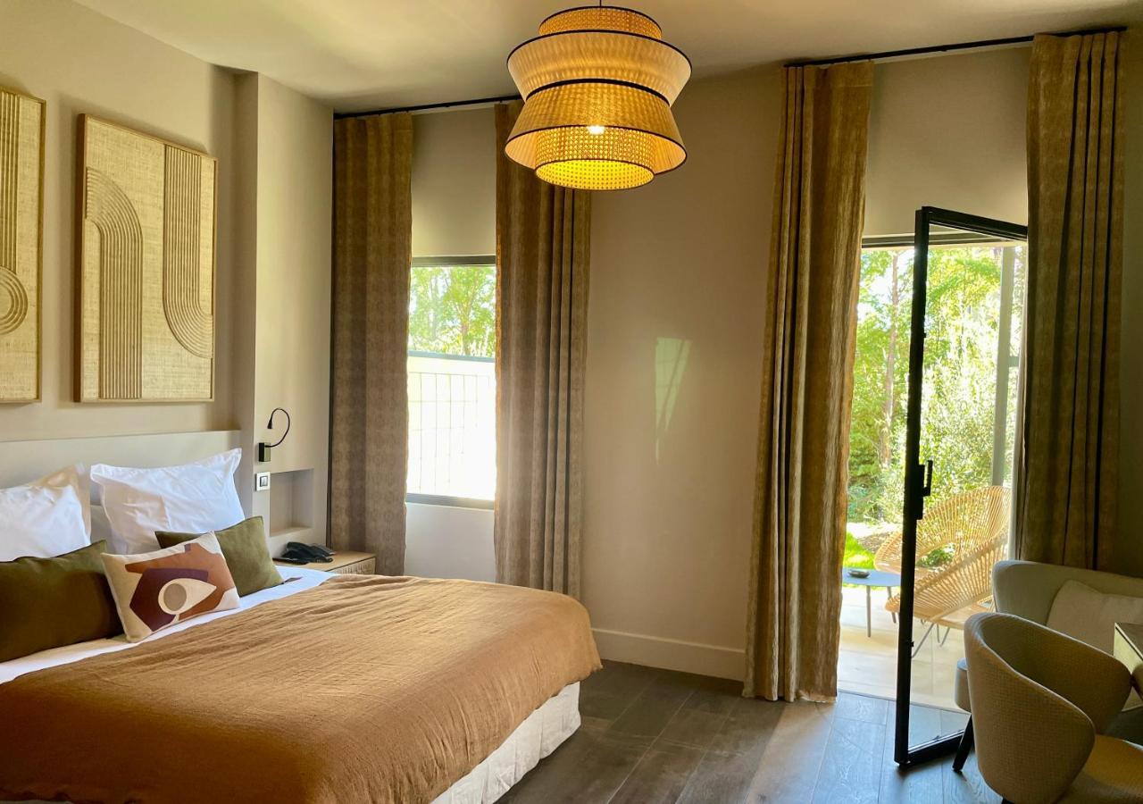 Les Lodges Sainte-Victoire Hotel & Spa 勒图鲁内 外观 照片