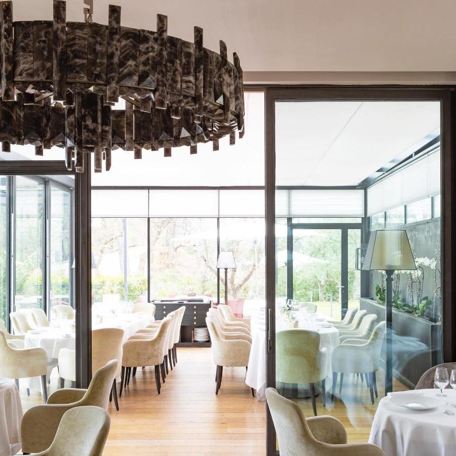 Les Lodges Sainte-Victoire Hotel & Spa 勒图鲁内 外观 照片