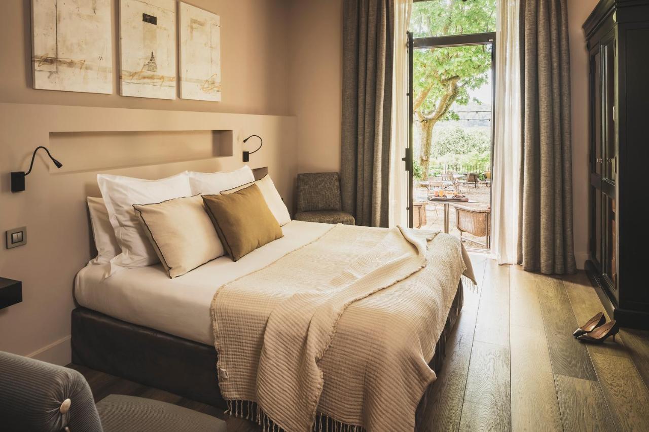 Les Lodges Sainte-Victoire Hotel & Spa 勒图鲁内 外观 照片