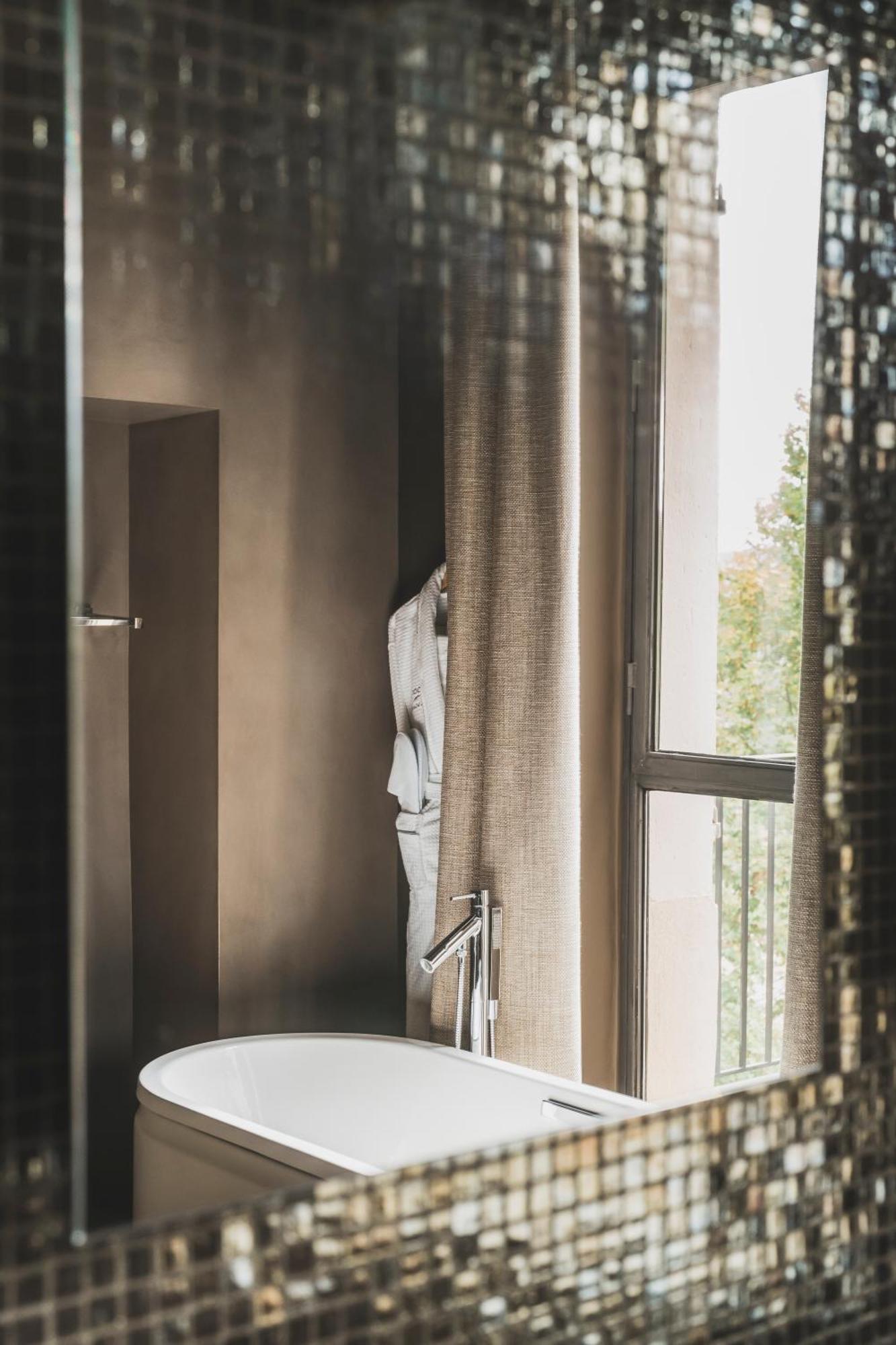 Les Lodges Sainte-Victoire Hotel & Spa 勒图鲁内 外观 照片