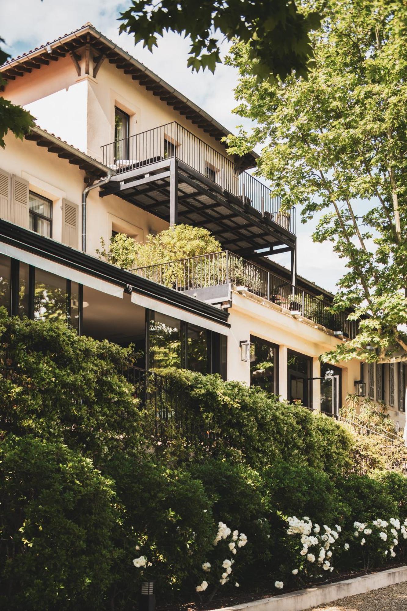 Les Lodges Sainte-Victoire Hotel & Spa 勒图鲁内 外观 照片