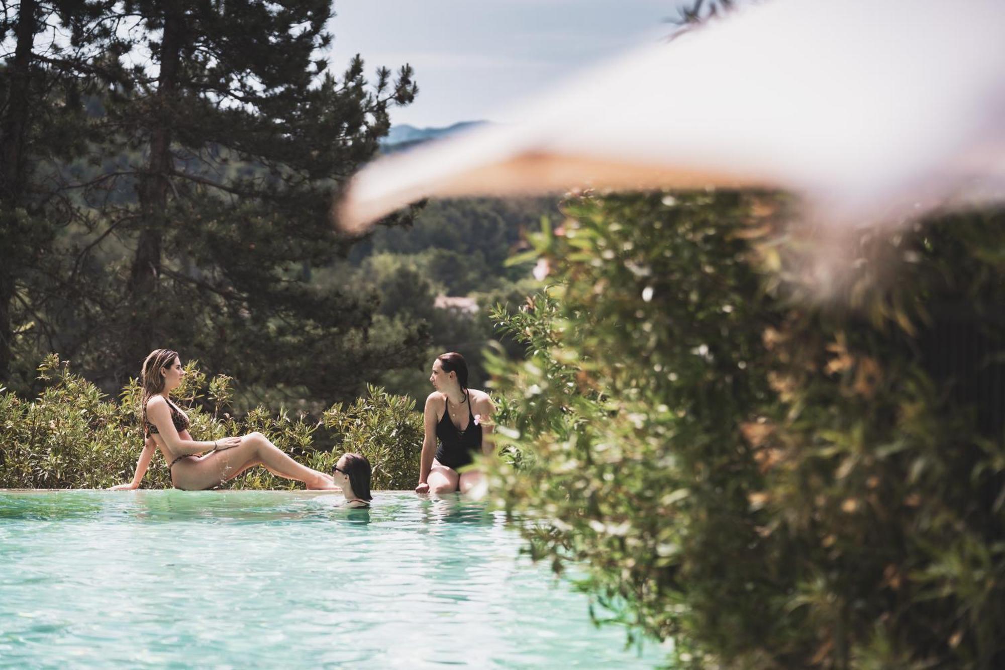 Les Lodges Sainte-Victoire Hotel & Spa 勒图鲁内 外观 照片