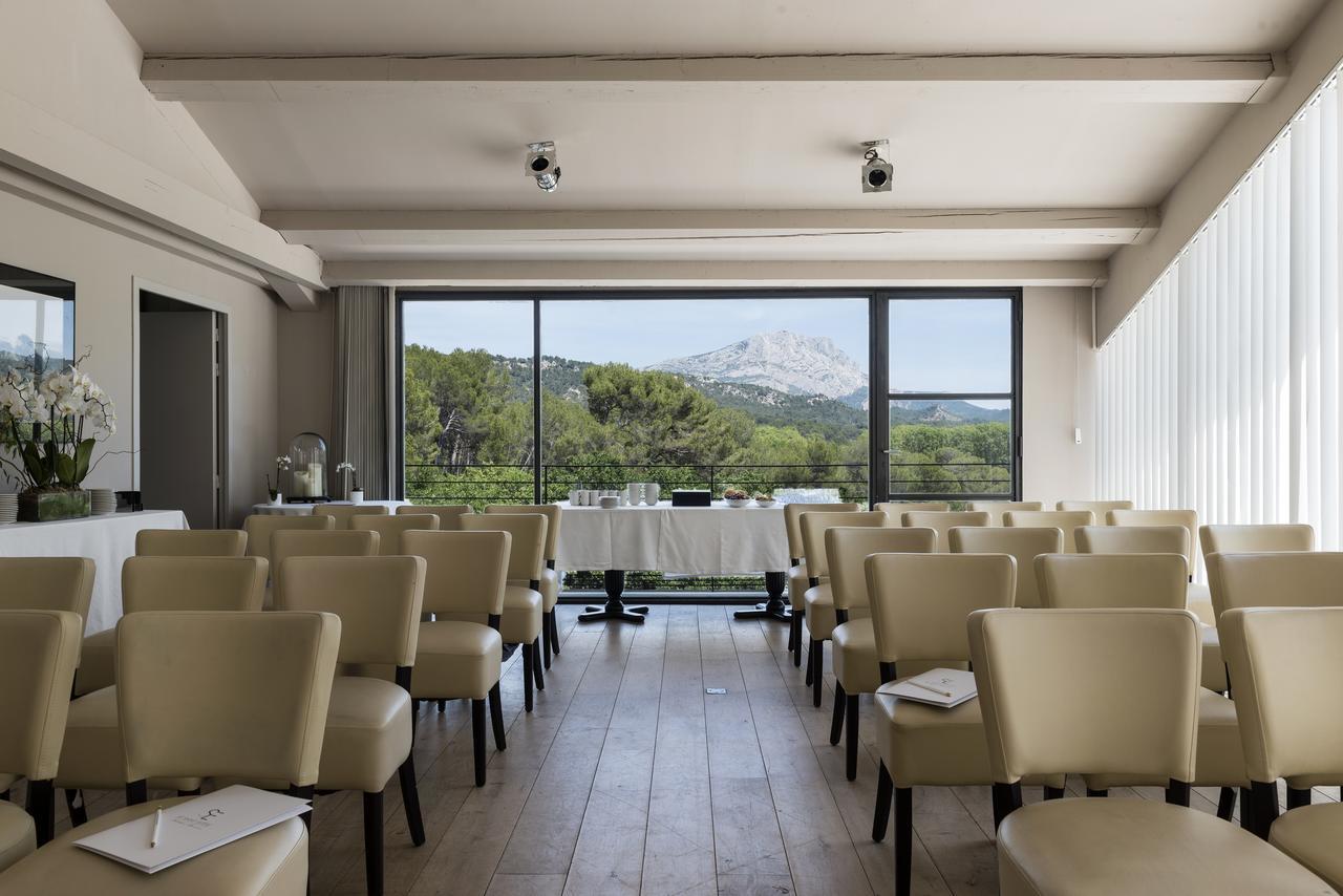 Les Lodges Sainte-Victoire Hotel & Spa 勒图鲁内 外观 照片